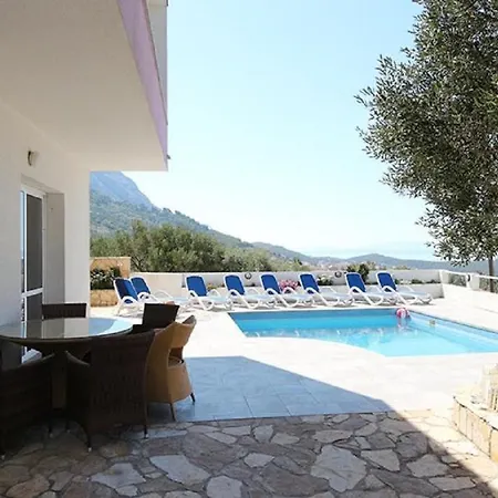 Holiday home Sandra - With Pool
